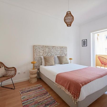 Sunset Balcony Apartment, By Timecooler Lisbon Bagian luar foto