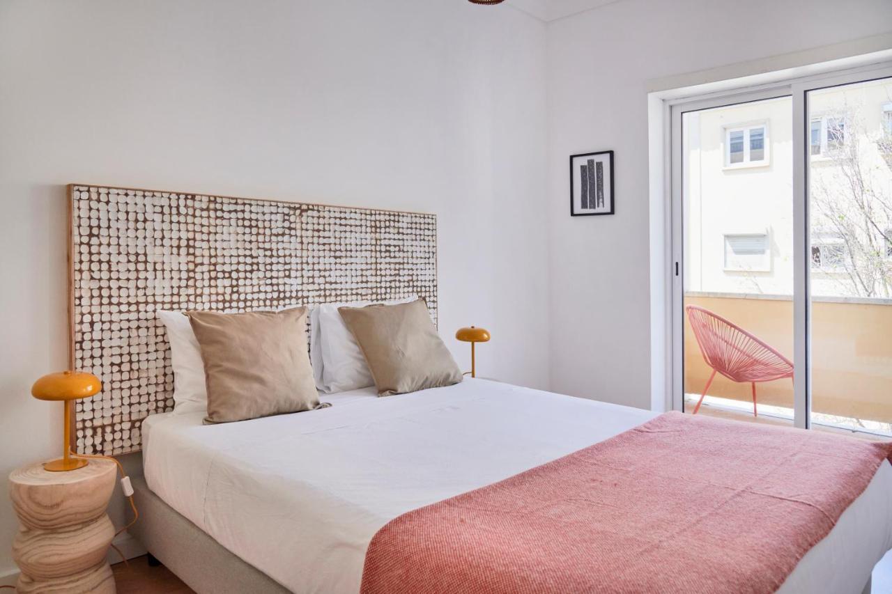 Sunset Balcony Apartment, By Timecooler Lisbon Bagian luar foto