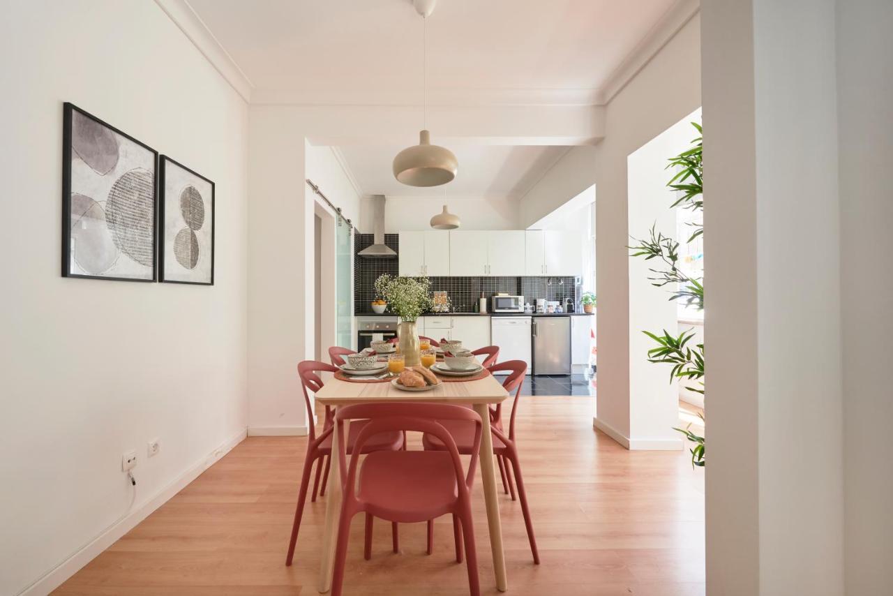 Sunset Balcony Apartment, By Timecooler Lisbon Bagian luar foto