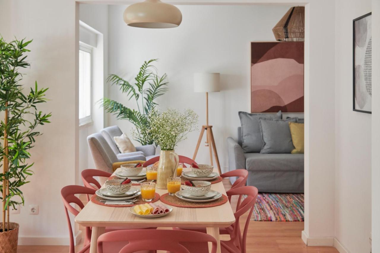 Sunset Balcony Apartment, By Timecooler Lisbon Bagian luar foto