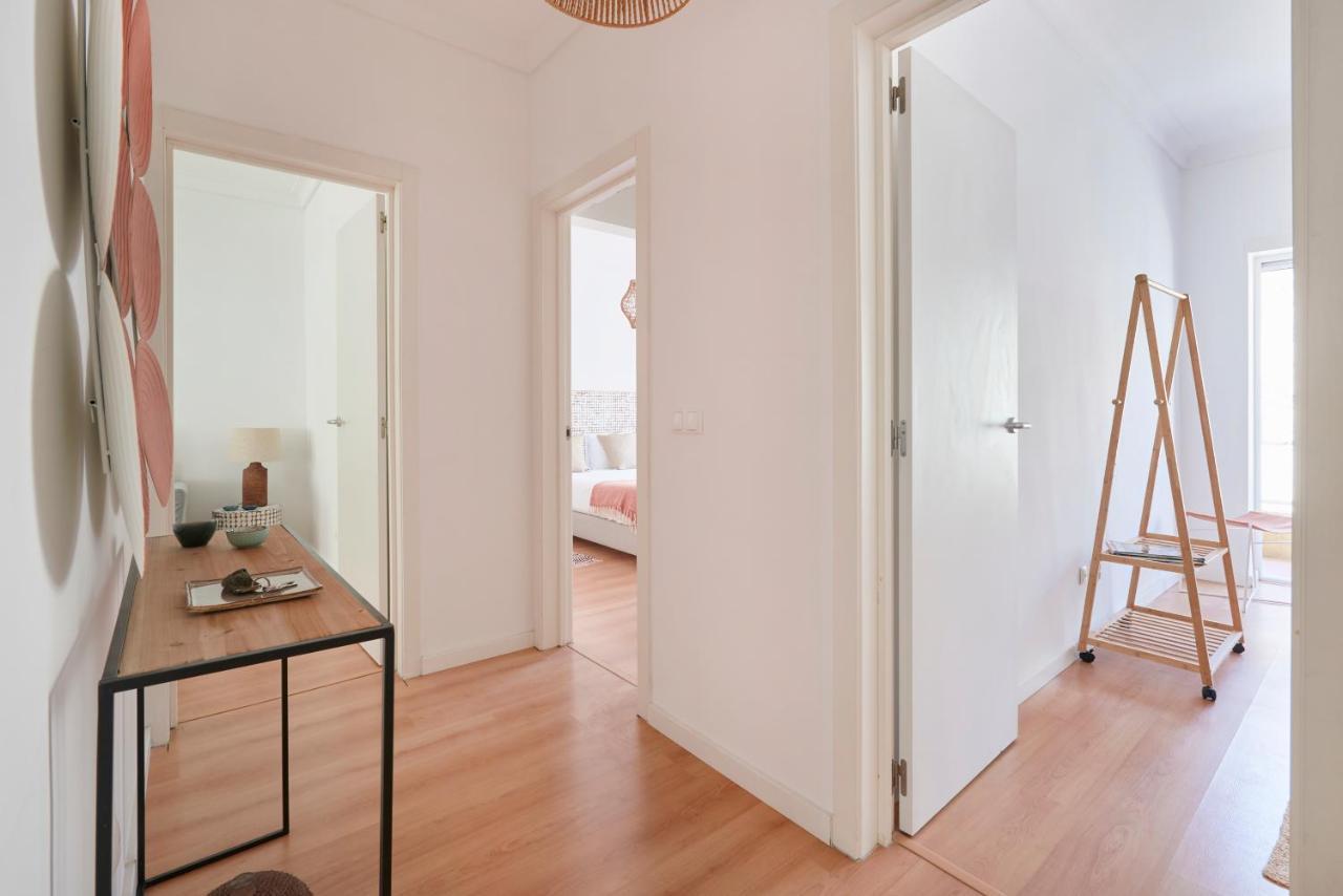 Sunset Balcony Apartment, By Timecooler Lisbon Bagian luar foto